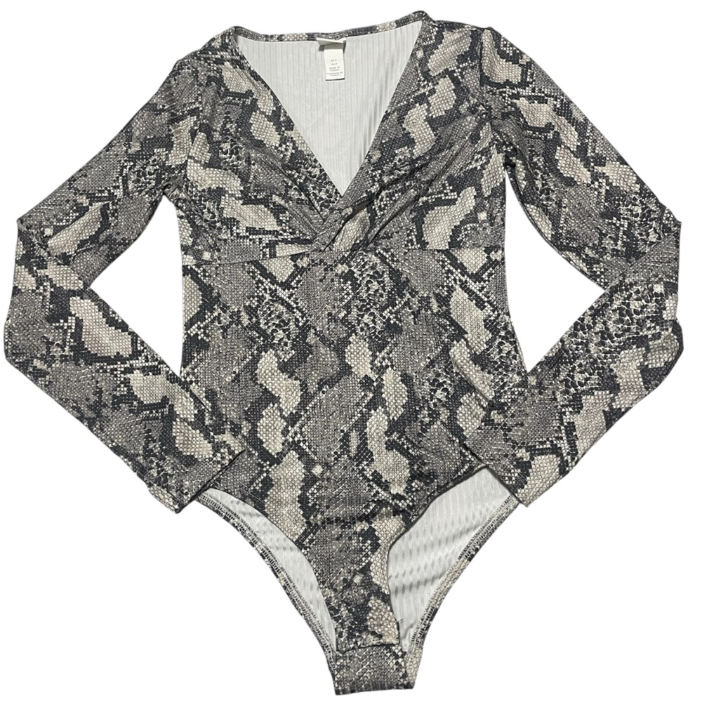 H&M Snake Print One Piece Long Sleeve Body Shirt Size Small